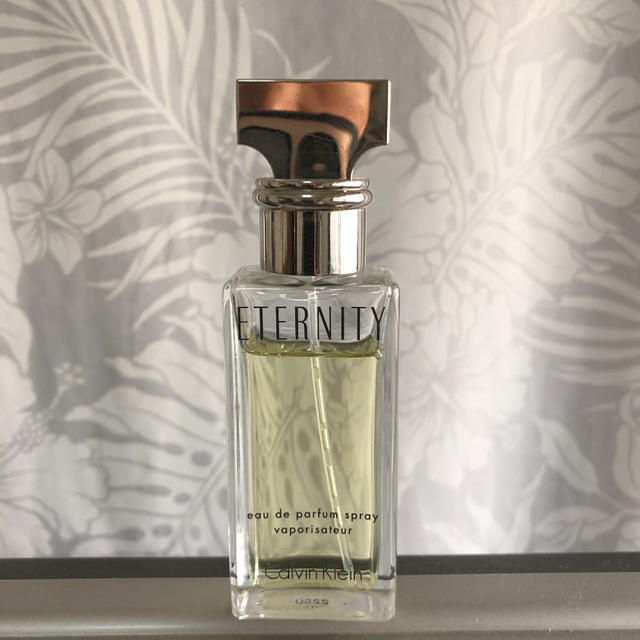 Calvin Klein(カルバンクライン)のエタニティ　30㎖ コスメ/美容の香水(香水(女性用))の商品写真
