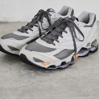 ミズノ(MIZUNO)のMIZUNO WAVE PROPHECY LS for Graphpaper(スニーカー)