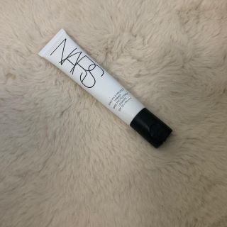 ナーズ(NARS)のNARSスムース&プロテクトプライマー(化粧下地)