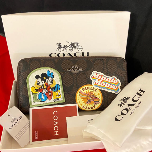 COACH(コーチ)のプレゼントにも❤️新品コーチ×ディズニー ミッキー&ミニー LOVE 長財布 レディースのファッション小物(財布)の商品写真