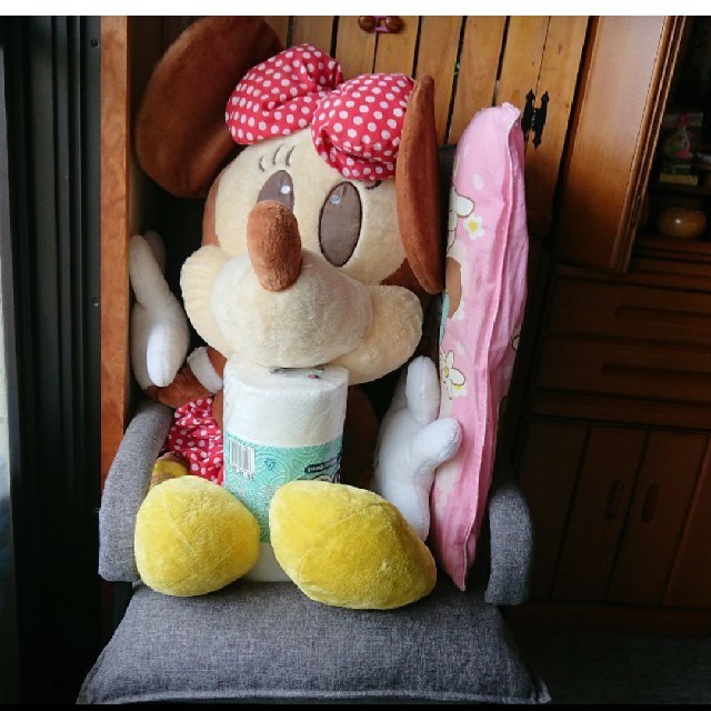 ミニーマウス ミニーマウス特大 ぬいぐるみの通販 By かおり S Shop ミニーマウスならラクマ ミニーマウス ミニーマウス特大 ぬいぐるみの通販 By かおり S Shop ミニーマウスならラクマ