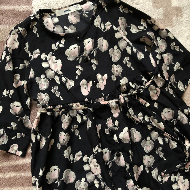 Right-on(ライトオン)の花柄シフォンカーデ/ワンピ キッズ/ベビー/マタニティのキッズ服女の子用(90cm~)(ワンピース)の商品写真