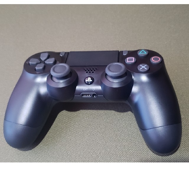 PlayStation4(プレイステーション4)のsony PlayStation4 ワイヤレスコントローラー 新品  エンタメ/ホビーのゲームソフト/ゲーム機本体(家庭用ゲーム機本体)の商品写真