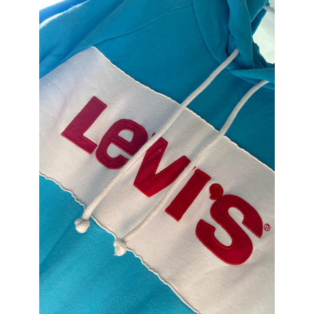 Levi's(リーバイス)のLevisパーカー レディースのトップス(パーカー)の商品写真