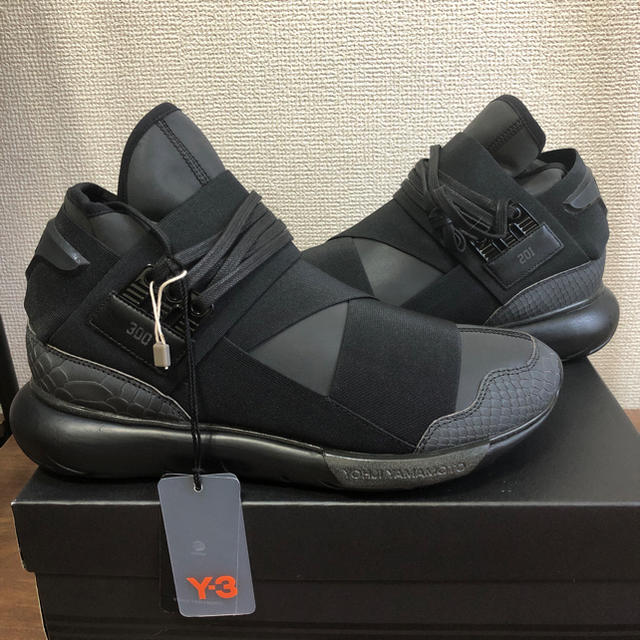 Y-3(ワイスリー)の【世界限定300足27.5cm】Adidas Y-3 Qasa High 300 メンズの靴/シューズ(スニーカー)の商品写真