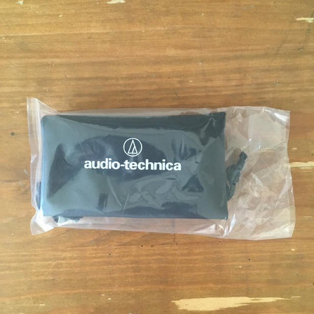 audio-technica(オーディオテクニカ)のオーディオテクニカ イヤホンポーチ スマホ/家電/カメラのオーディオ機器(ヘッドフォン/イヤフォン)の商品写真