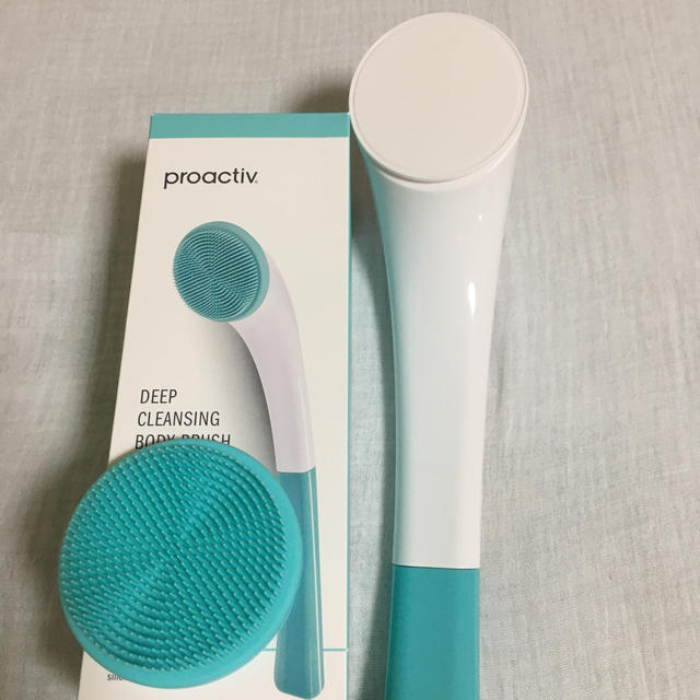 proactiv(プロアクティブ)のプロアクティブ　ボディブラシ コスメ/美容のボディケア(バスグッズ)の商品写真