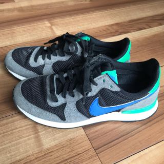 ナイキ(NIKE)のNIKE スニーカー　24cm  トレーニングシューズ(シューズ)