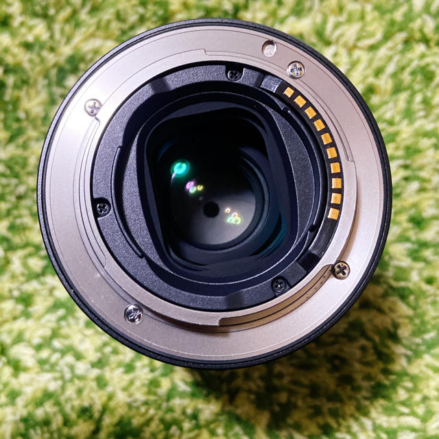 SONY(ソニー)のsony FE35mm F1.8 SEL35F18F スマホ/家電/カメラのカメラ(レンズ(単焦点))の商品写真