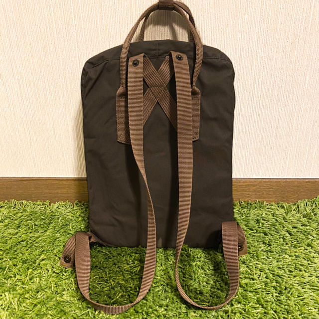 軽量 A4 ブラウン カンケンバッグ 16L FJALL RAVEN リュック レディースのバッグ(リュック/バックパック)の商品写真