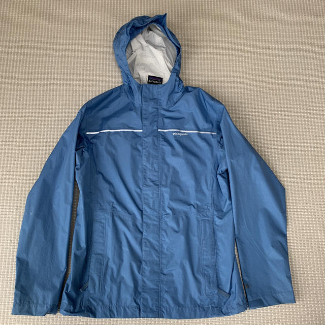 patagonia(パタゴニア)のパタゴニア patagonia マウンテンパーカー 150cm〜160cm キッズ/ベビー/マタニティのキッズ服女の子用(90cm~)(ジャケット/上着)の商品写真