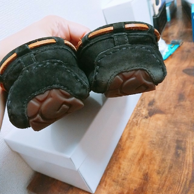UGG(アグ)のUGG モカシン ダコタ ブラック ２３㎝ レディースの靴/シューズ(スリッポン/モカシン)の商品写真
