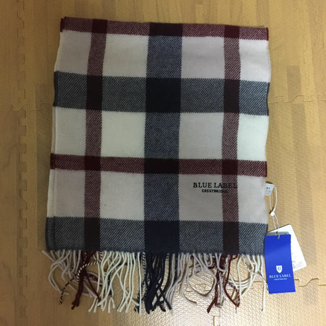 BURBERRY BLUE LABEL(バーバリーブルーレーベル)の専用 レディースのファッション小物(マフラー/ショール)の商品写真