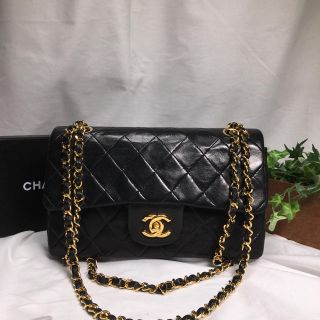 シャネル(CHANEL)の定価60万✨美品✨CHANEL ダブルフラップ　ショルダー　ラムスキン(ショルダーバッグ)