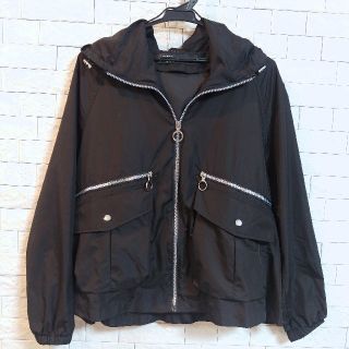 ザラ(ZARA)の2019AW ZARA マウンテンパーカー XS ブラック　ナイロンブルゾン(マウンテンパーカー)