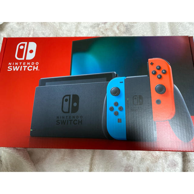 新型　任天堂スイッチ　本体　Switch