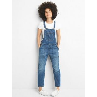 ギャップ(GAP)のgap リラックスデニムオーバーオール　サロペット　デニム(サロペット/オーバーオール)