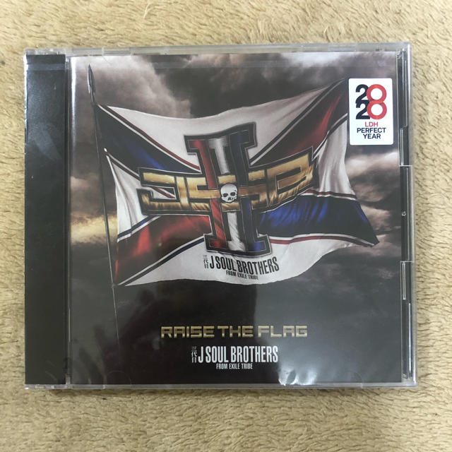 三代目 J Soul Brothers(サンダイメジェイソウルブラザーズ)の三代目 J SOUL BROTHERS 『RAISE THE FLAG』アルバム エンタメ/ホビーのCD(ポップス/ロック(邦楽))の商品写真