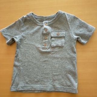 ベルメゾン(ベルメゾン)の美品☆100cm　ボタンつきTシャツ　デザインＴシャツ　グレー(Tシャツ/カットソー)