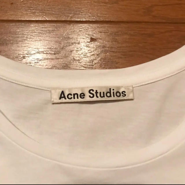 ACNE(アクネ)のアクネ　acne studios Tシャツ レディースのトップス(Tシャツ(半袖/袖なし))の商品写真