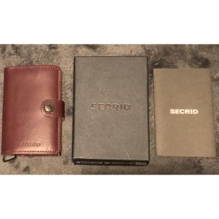 SECRID 小型財布(折り財布)