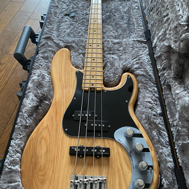 Fender(フェンダー)のFender USA American Elite Precision Bass 楽器のベース(エレキベース)の商品写真