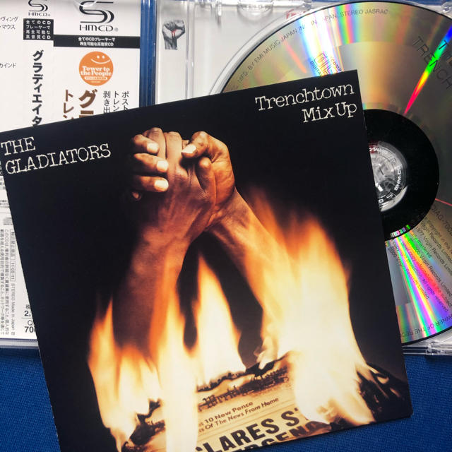 グラディエーターズ / トレンチ ・タウン・ミックス・アップ 国内盤 帯付き エンタメ/ホビーのCD(ポップス/ロック(洋楽))の商品写真