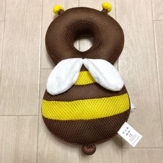 アカチャンホンポ(アカチャンホンポ)の転倒防止クッション　ハチさん(その他)