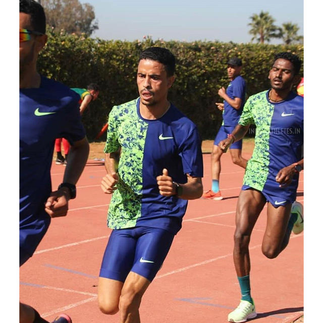NIKE 2019 プロエリート Tシャツ Mサイズ NIKE 2019 プロエリート Tシャツ Mサイズ