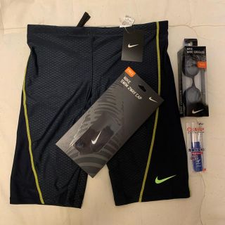 ナイキ(NIKE)の新品未使用 ナイキ NIKE 水泳水着 キャップ ゴーグル 曇り止め セット(水着)