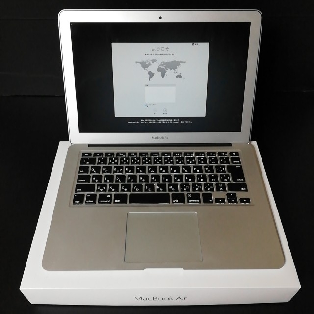 Apple(アップル)のMacBook Air 2015 13インチ SSD128GB メモリ8GB スマホ/家電/カメラのPC/タブレット(ノートPC)の商品写真