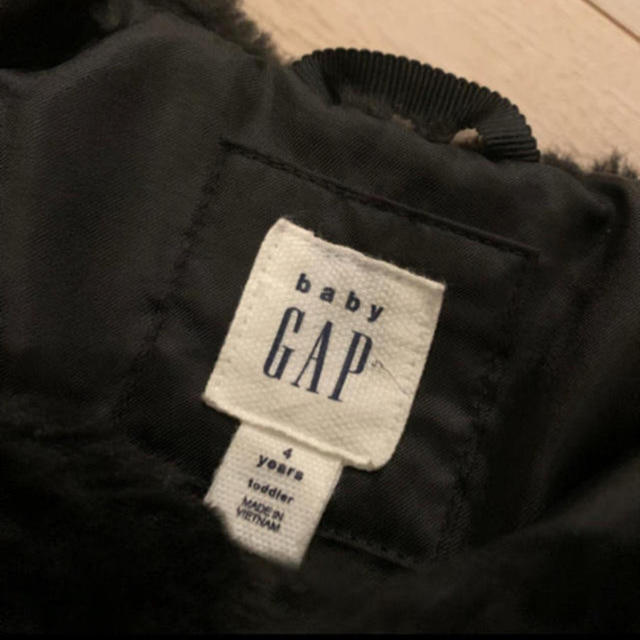 GAP Kids(ギャップキッズ)のGAP フェイクファーコート キッズ/ベビー/マタニティのキッズ服女の子用(90cm~)(コート)の商品写真