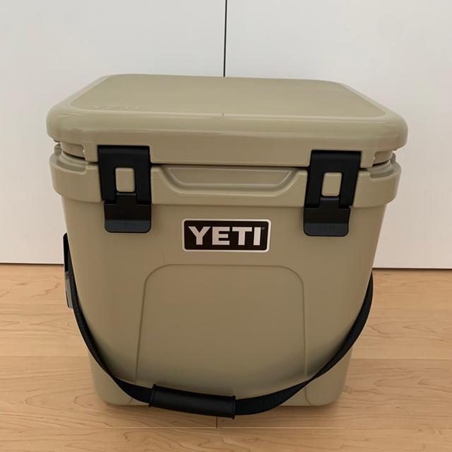 未使用品 YETI イエティ Roadie 24 ローディ クーラーズ TAN-