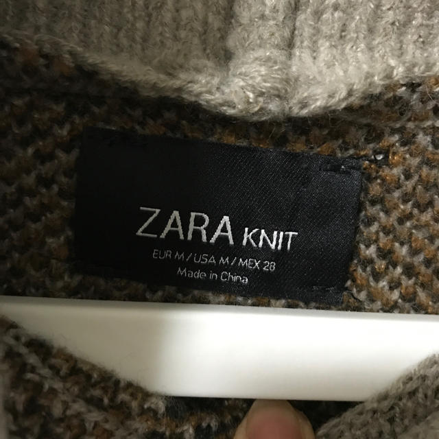 ZARA(ザラ)のZARA ニットポンチョ　未使用品　M レディースのジャケット/アウター(ポンチョ)の商品写真