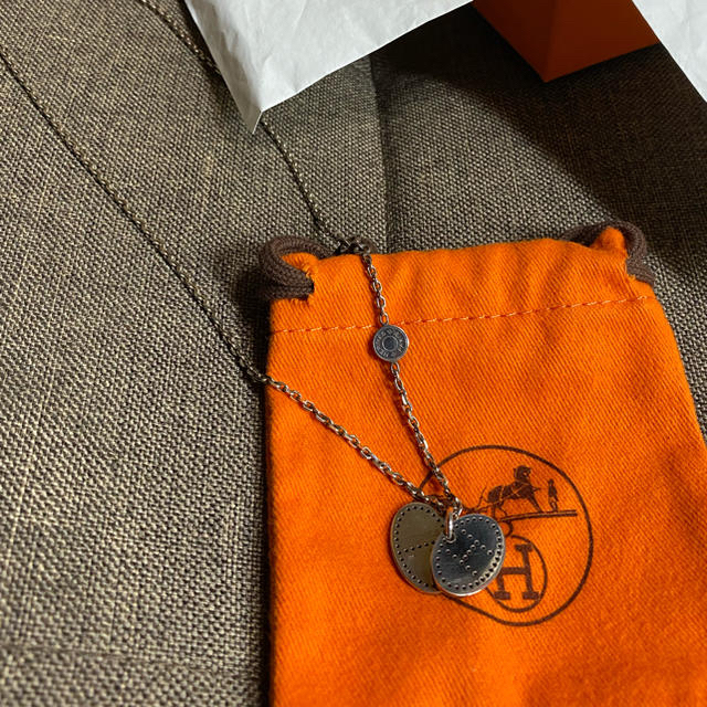 Hermes(エルメス)のエルメス　Hロゴ　エブリン　ネックレス　シルバー925 メンズのアクセサリー(ネックレス)の商品写真