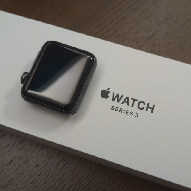 有効有効期限Apple Watch Series 3 黒 GPSモデル / 38mm