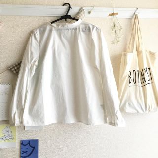 シャンブルドゥシャーム(chambre de charme)のブラウス ホワイト(シャツ/ブラウス(長袖/七分))