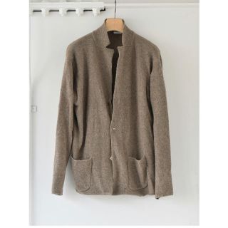 コモリ(COMOLI)の【komajii様専用】カシミヤニットジャケット ベージュ サイズ3新品(ニット/セーター)