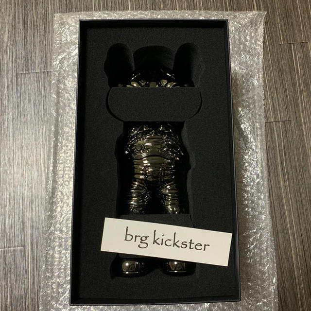 MEDICOM TOY(メディコムトイ)のKaws Holiday Space black エンタメ/ホビーのフィギュア(その他)の商品写真