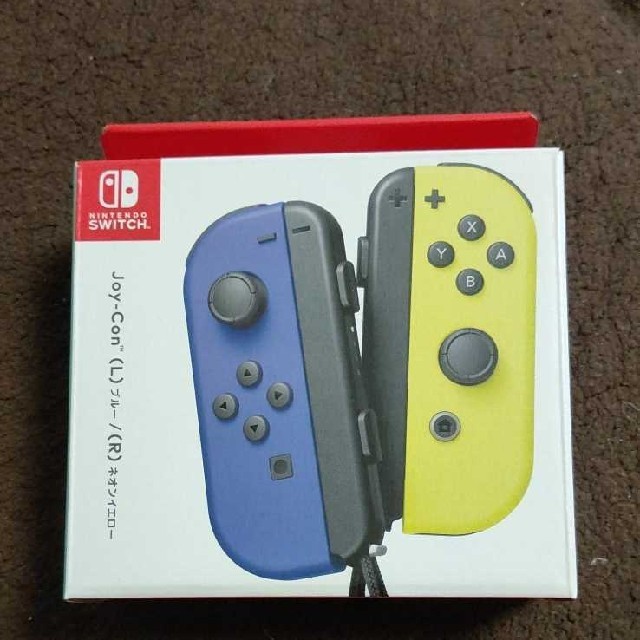 Nintendo Switch(ニンテンドースイッチ)のNintendo Switch Joy-Con ジョイコン ブルー&ネオンイエロ エンタメ/ホビーのゲームソフト/ゲーム機本体(携帯用ゲーム機本体)の商品写真