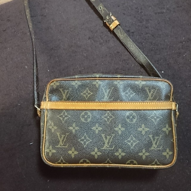 LOUIS VUITTON(ルイヴィトン)のルイヴィトン ショルダーバッグ ちょっと難あり レディースのバッグ(ショルダーバッグ)の商品写真