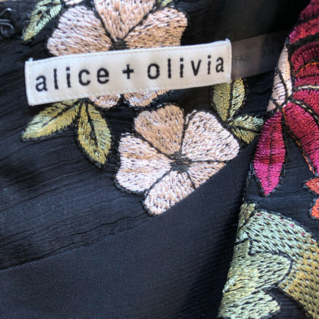 Alice+Olivia 刺繍 ロングワンピースの通販 by Rose's shop｜アリスアンドオリビアならラクマ - alice+olivia アリスアンドオリビア 低価新品