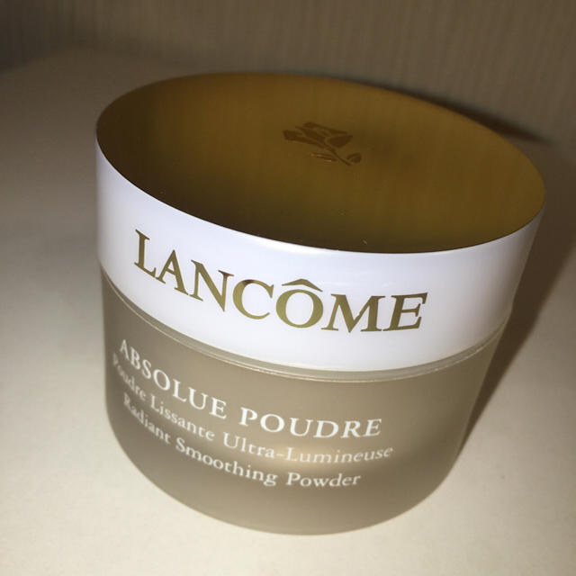 LANCOME(ランコム)のLancome アプソリュパウダー コスメ/美容のベースメイク/化粧品(フェイスパウダー)の商品写真