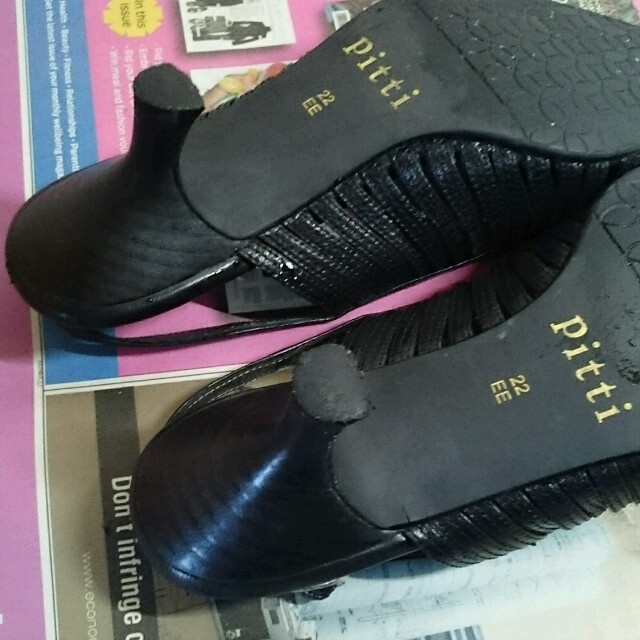 pitti 黒パンプス  レディースの靴/シューズ(ハイヒール/パンプス)の商品写真