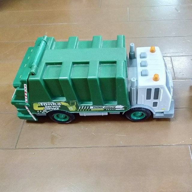 ゴミ収集車 エンタメ/ホビーのおもちゃ/ぬいぐるみ(ミニカー)の商品写真