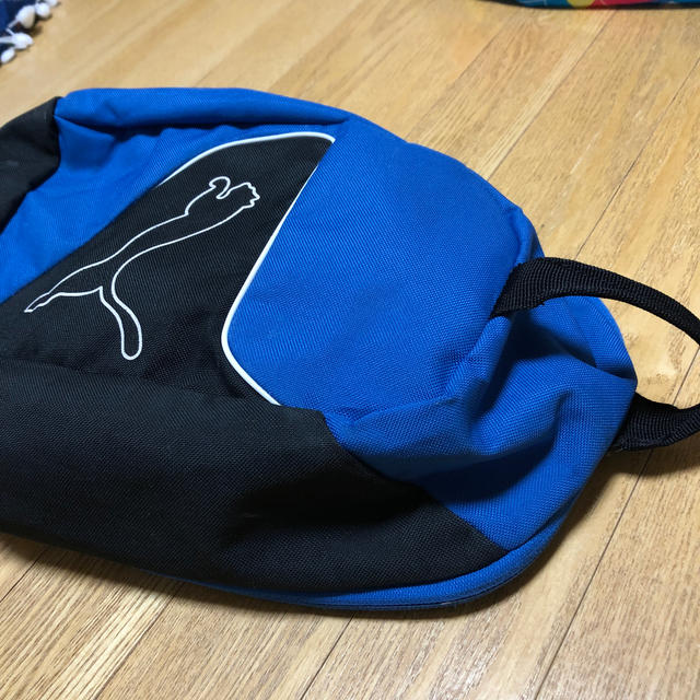 PUMA(プーマ)のシューズ入れお値下げ! キッズ/ベビー/マタニティのこども用バッグ(シューズバッグ)の商品写真