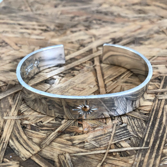 アリゾナフリーダム 18k 金 ゴールド 始まる バングル アリゾナフリーダム 18k 金 ゴールド 始まる バングル