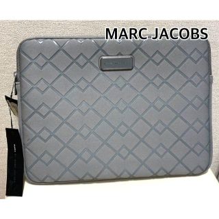 マークバイマークジェイコブス(MARC BY MARC JACOBS)のMARC BY MARC JACOBS ☆ 美品 ノートPC ケース グレー(クラッチバッグ)