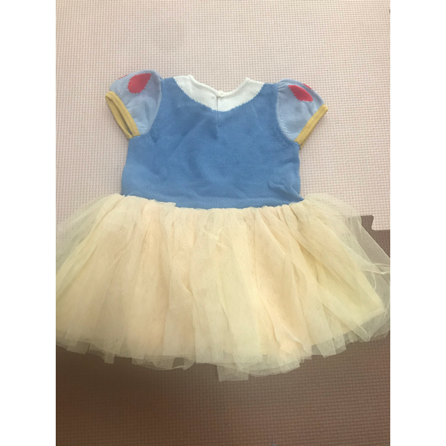 babyGAP(ベビーギャップ)の専用★タグ付き新品！babygap白雪姫6-12m 70センチ キッズ/ベビー/マタニティのベビー服(~85cm)(ワンピース)の商品写真