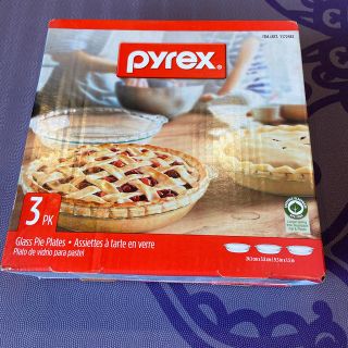 パイレックス(Pyrex)の新品、未開封　⭐︎パイレックス⭐︎　パイプレート　3枚組　Made in USA(調理道具/製菓道具)